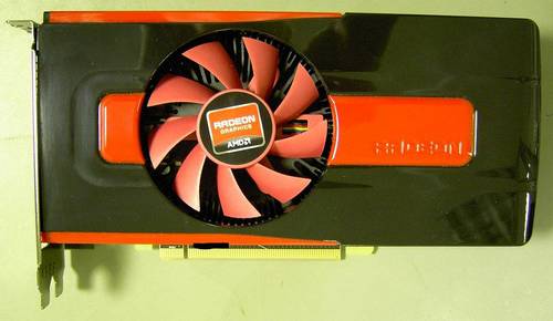 AMD Radeon HD 7770: Bild soll PCB und GPU zeigen