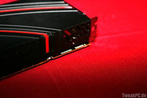 AMD Radeon R9 290X: XDMA statt Brücken-Crossfire
