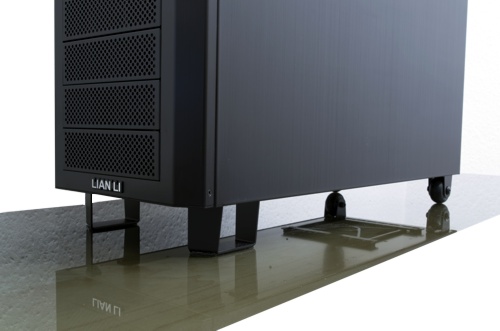 Lian Li PC-A79 - Füsse