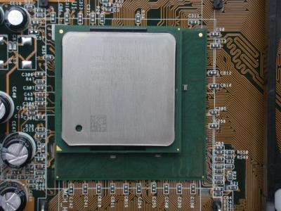 Größer als der Pentium 4: der E7205